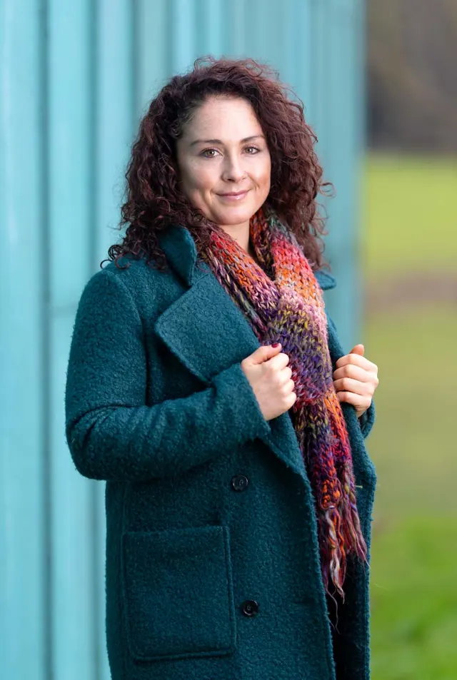 Three-quarter branding portrait outdoors in winter light